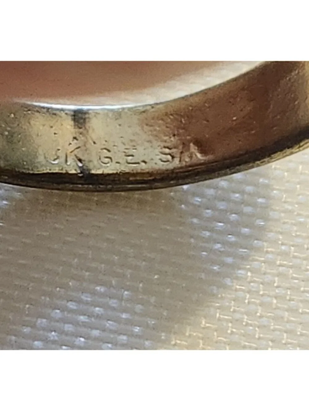 Unbranded 18k gold
